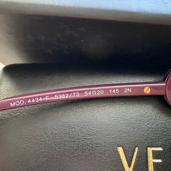 NEW‼️Versace VE4434 54mm Square Full Rim Bordeaux - Picture 9 of 17